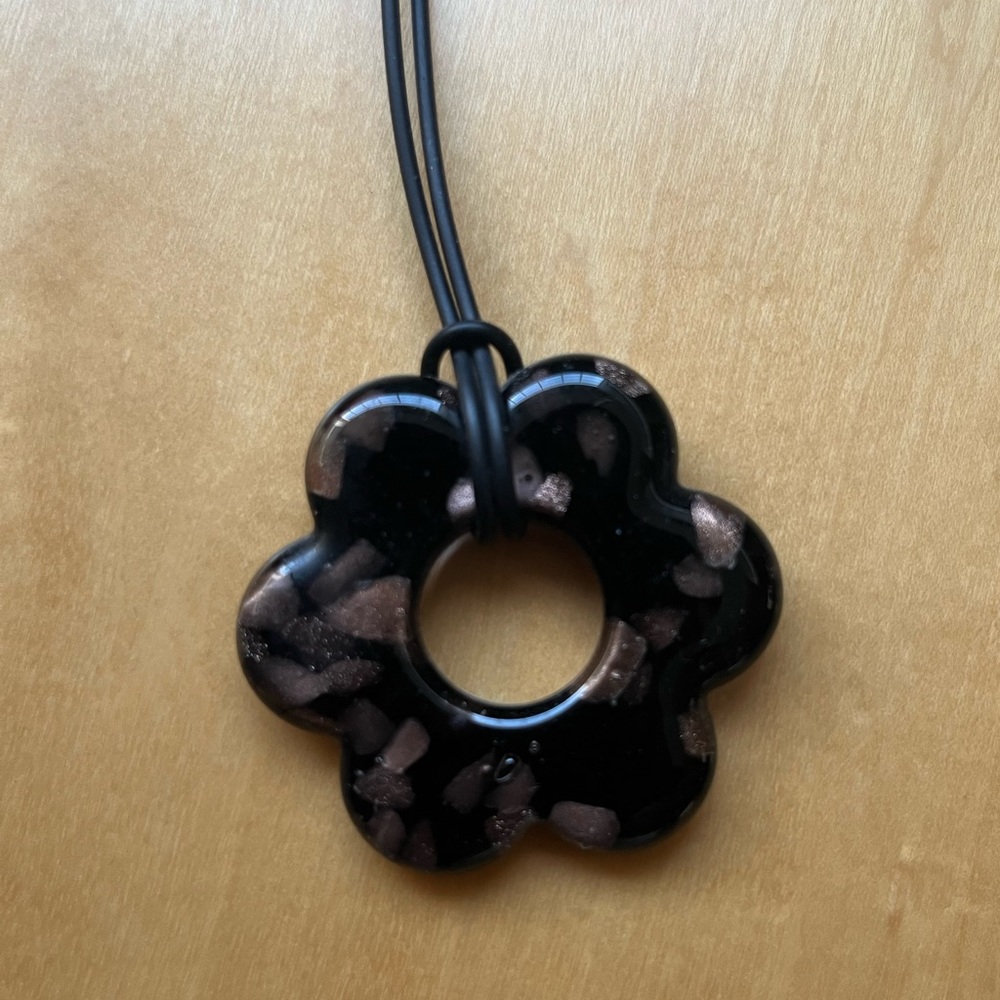 Glass Daisy Flower Pendant
